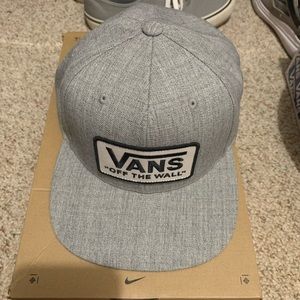 Vans “Off the Wall” hat brand new